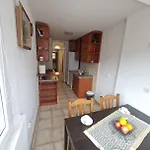 Apartment Aura Nest 10