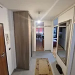 Aura Nest 10 * Saraievo