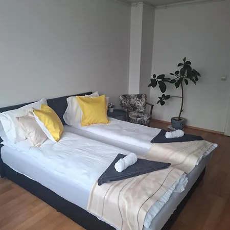 Aura Nest 10 Apartmán