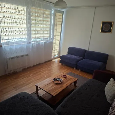 Apartmán Aura Nest 10 *